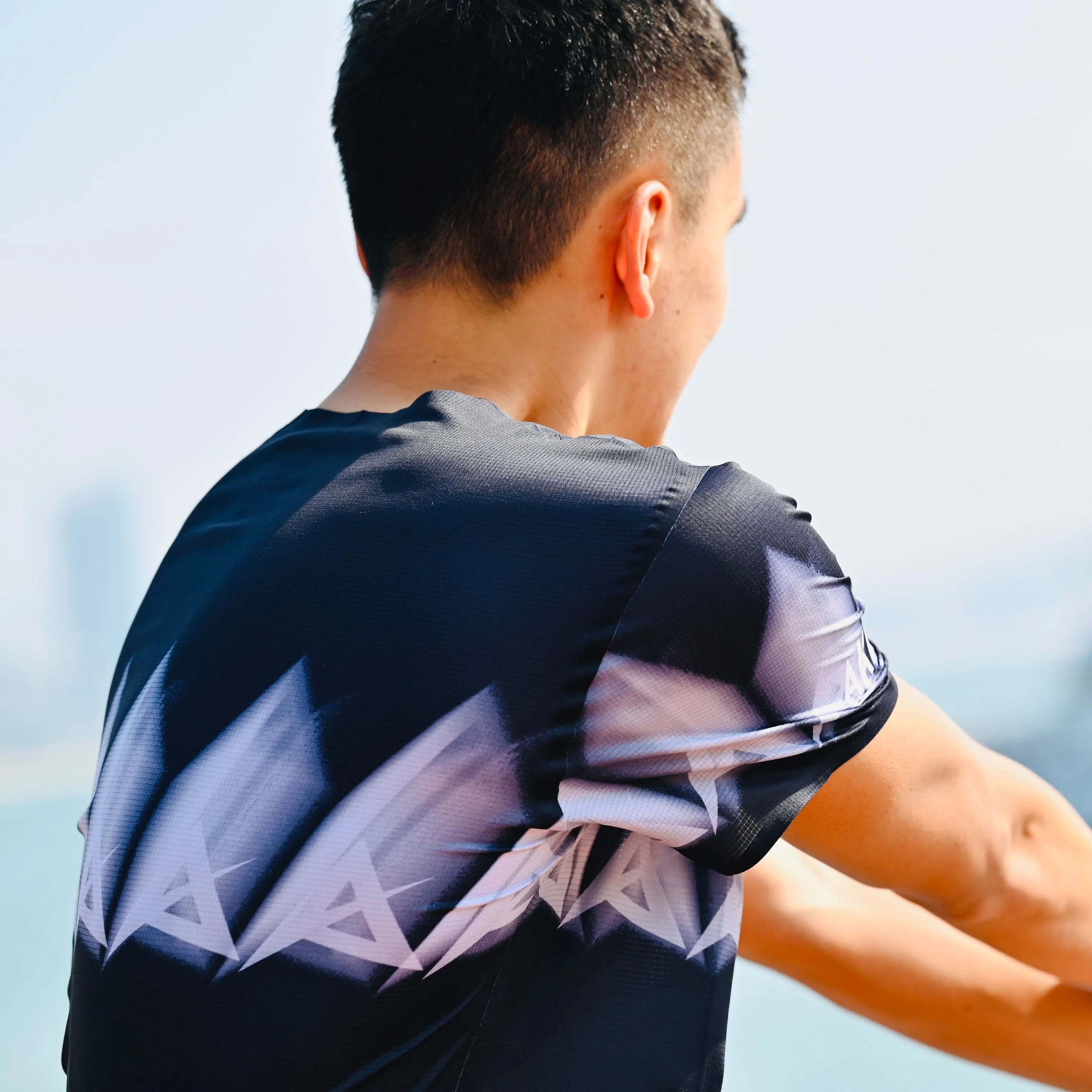 AKIV Ultralight Training T-Shirt Unisex | Flash Black
