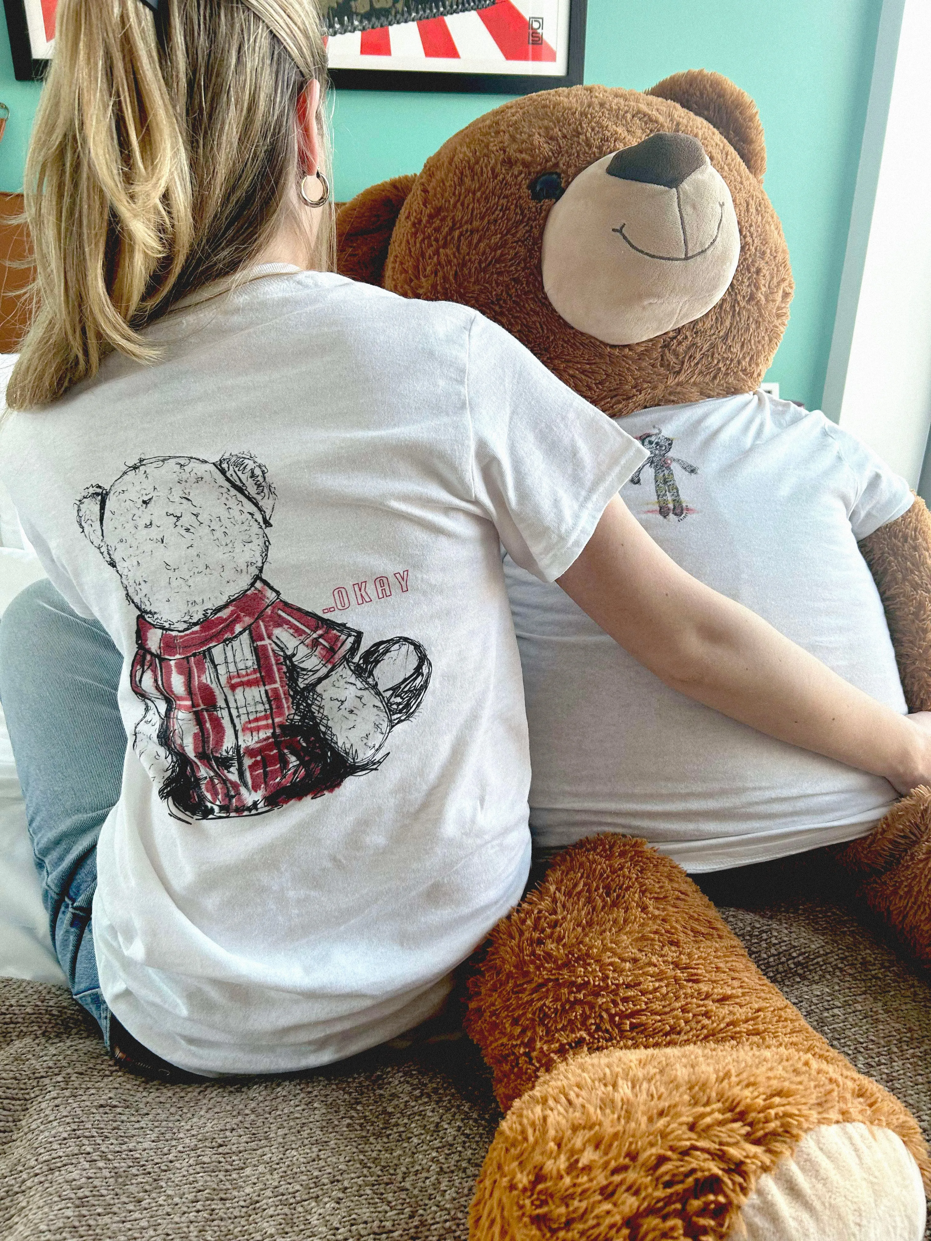 ANALOG HUG A BEAR DAY COLLECTION: HUG ME TEDDY RELAXED T-SHIRT