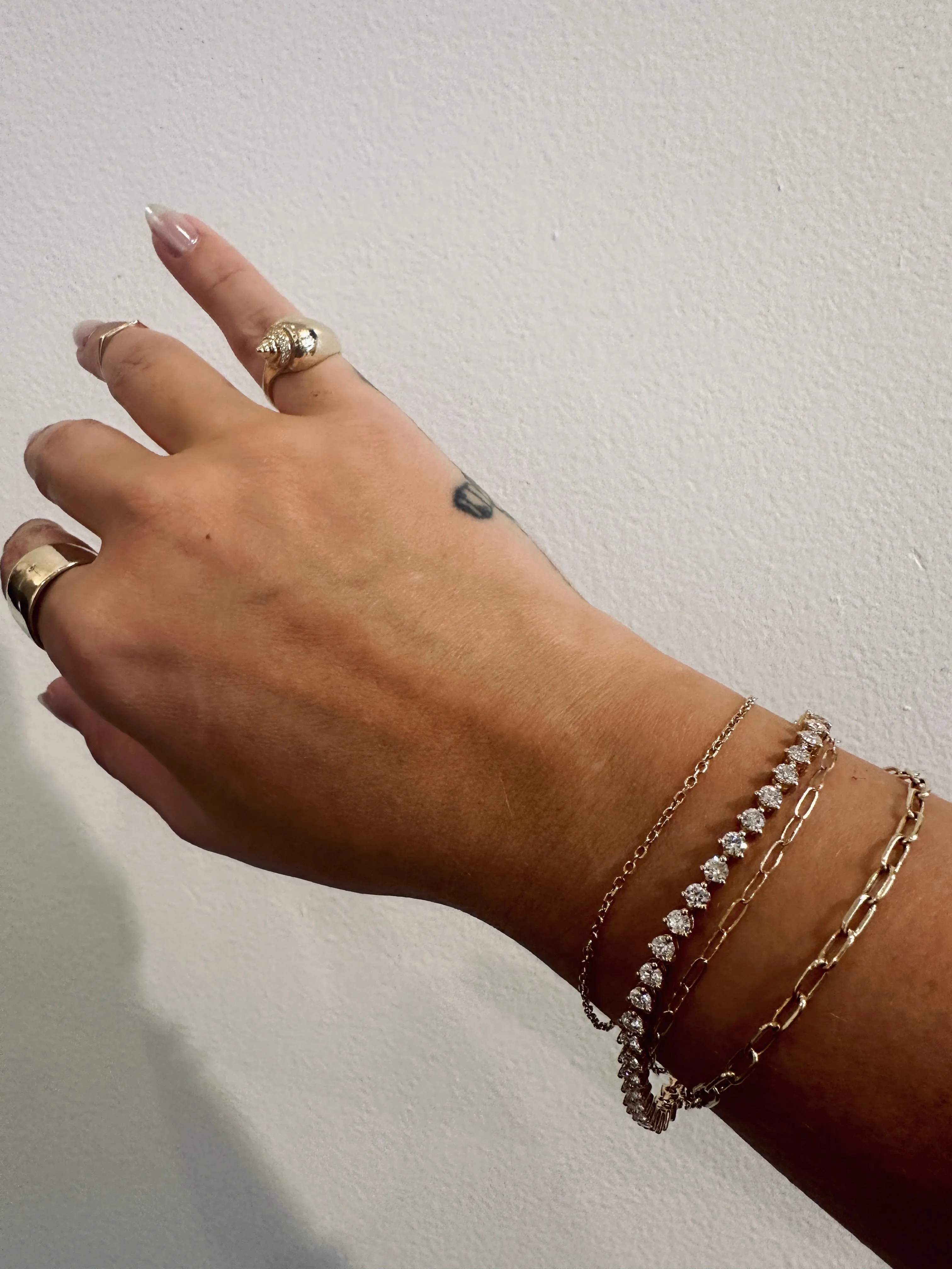 THE CLASSIC TENNIS BRACELET