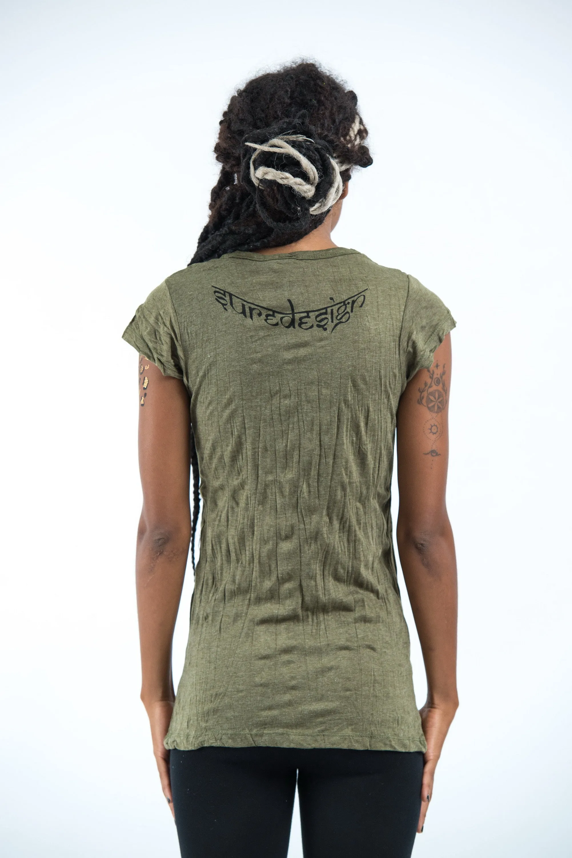 Womens Om hands T-Shirt in Green